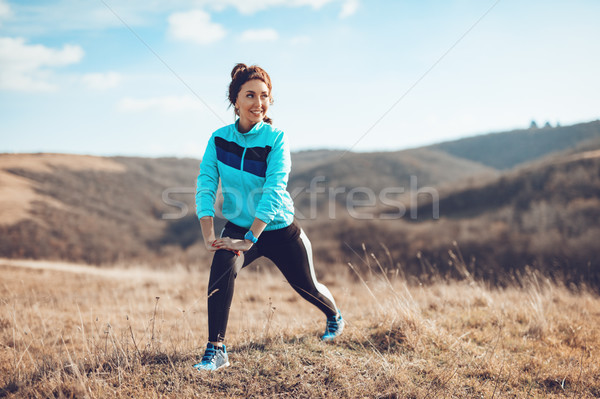 Stok fotoğraf: Egzersiz · doğa · genç · fitness · woman · egzersiz