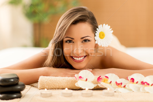 Foto stock: Bela · mulher · estância · termal · centro · bonitinho · mulher · jovem