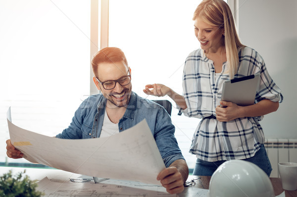 Stockfoto: Glimlach · zeker · teken · succes · jonge · geslaagd