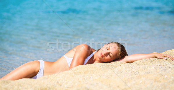 Gozo praia jovem bela mulher relaxante Foto stock © MilanMarkovic78