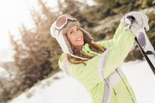 Esquiador menina belo mulher jovem ensolarado Foto stock © MilanMarkovic78