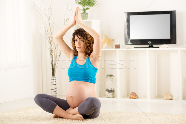 Foto stock: Pré-natal · ioga · belo · jovem · mulher · grávida · casa