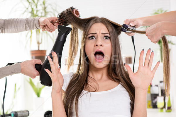 Mulher longo cabelo castanho secador de cabelo escove Foto stock © MilanMarkovic78