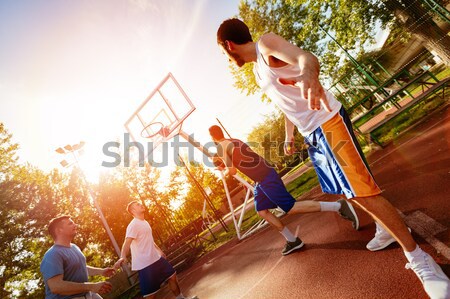 Basquetebol um dois rua jogadores treinamento Foto stock © MilanMarkovic78