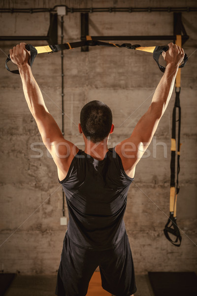 Crossfit exercício jovem muscular homem Foto stock © MilanMarkovic78