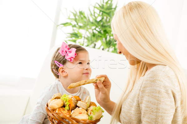 Stockfoto: Jonge · moeder · dochter · cute · weinig