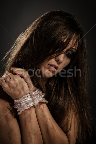 犠牲者 絶望的な 女性 ロープ 暗い ストックフォト © MilanMarkovic78