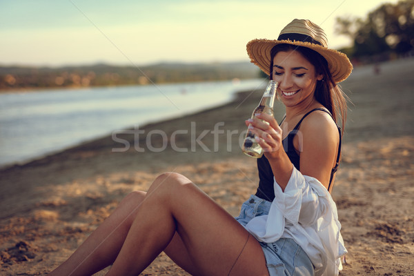 Necesidad diversión sombrero de paja relajante puesta de sol Foto stock © MilanMarkovic78