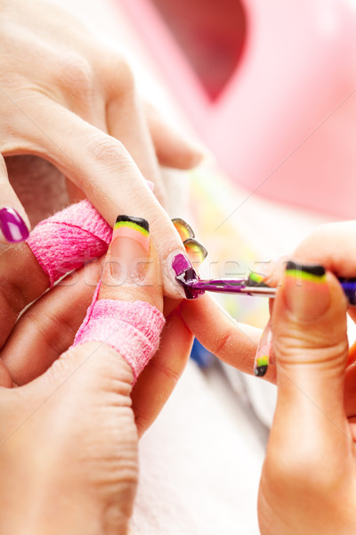 Manicure behandeling cosmetische salon vrouwen verf Stockfoto © MilanMarkovic78