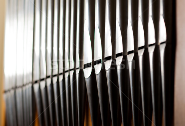 Biserică organ lumina fundal negru argint Imagine de stoc © Minervastock