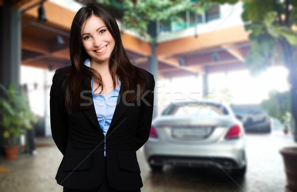 Belo revendedor de automóveis sorridente negócio carro feminino Foto stock © Minervastock