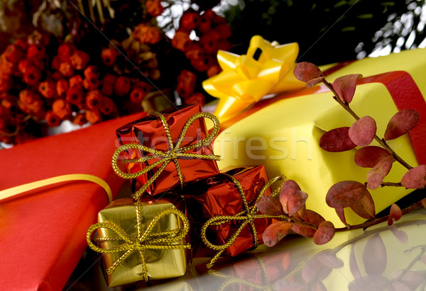 Karácsony ajándék papír fa zöld piros Stock fotó © mirusiek