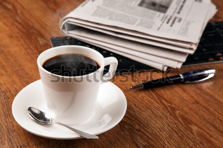 Tasse Kaffee Zeitung Notebook arbeiten Lesung Stock foto © mizar_21984