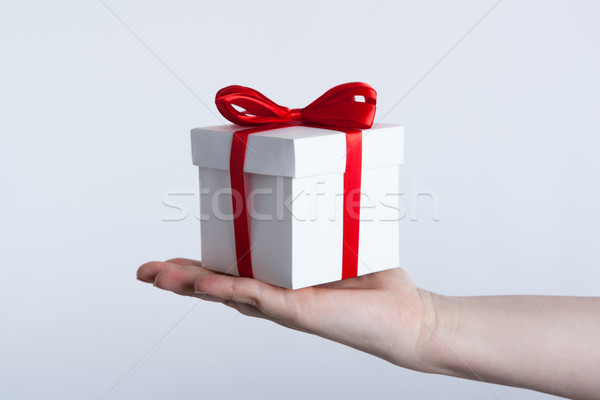 Bianco scatola regalo mano grigio carta Foto d'archivio © mizar_21984