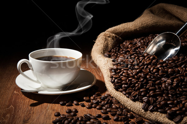 Cafea natura moarta ceaşcă boabe de cafea sac Imagine de stoc © mizar_21984
