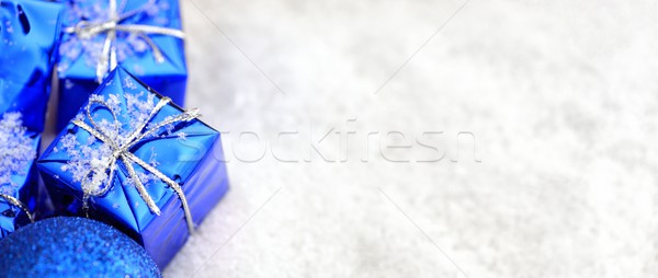 Zdjęcia stock: Christmas · prezenty · śniegu · niebieski · tle · dar