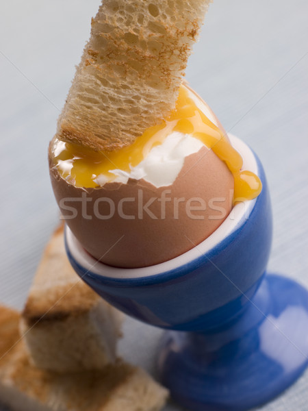 Prajite soldat galbenus de ou alimente pâine ouă Imagine de stoc © monkey_business