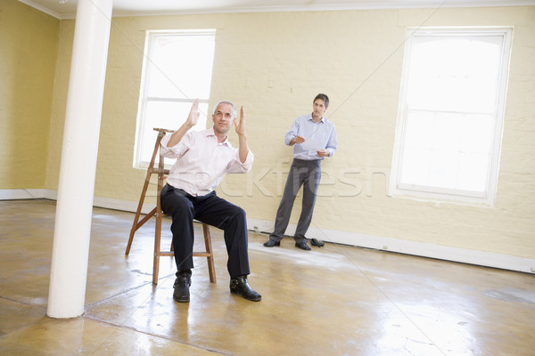 Két férfi létra üres hely készít tervek szoba Stock fotó © monkey_business