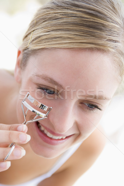 Kobieta rzęs uśmiechnięta kobieta dziewczyna kobiet szczotki Zdjęcia stock © monkey_business