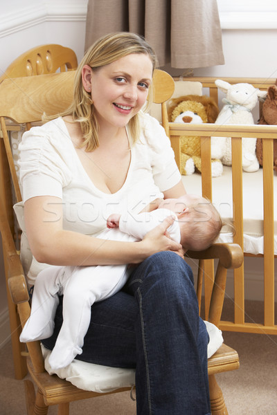 Foto stock: Mãe · amamentação · bebê · mulher · peito