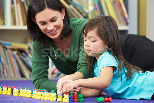 Foto stock: Elemental · maestro · aula · nina · escuela · mujeres