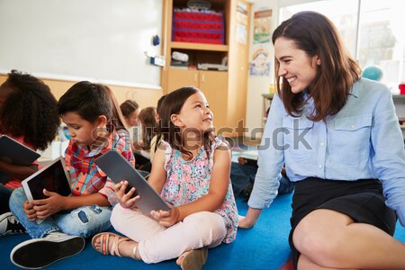 Zdjęcia stock: Mężczyzna · studia · biurko · klasie · dziewczyna · książki