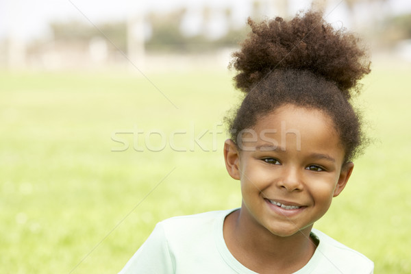 肖像 若い女の子 座って 公園 少女 笑顔 ストックフォト © monkey_business