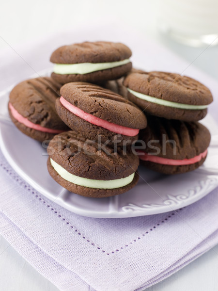 Csokoládé csók kekszek borsmenta krém gyerekek Stock fotó © monkey_business