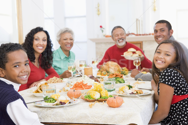 Rodziny wraz christmas obiedzie tabeli Zdjęcia stock © monkey_business