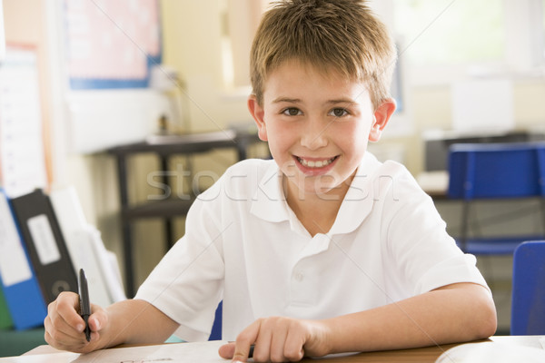 [[stock_photo]]: écolier · étudier · classe · écrit · portrait · bureau