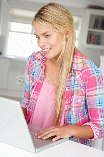 Folosind laptop şcoală fericit muncă laptop Imagine de stoc © monkey_business