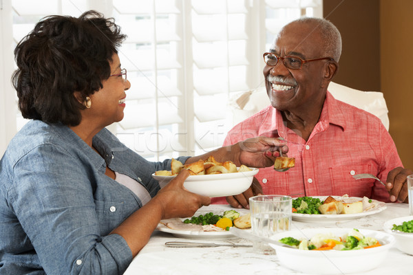 [[stock_photo]]: Couple · de · personnes · âgées · repas · maison · femme · alimentaire