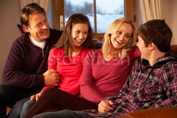 Stock foto: Porträt · Familie · entspannenden · Sofa · zusammen · Mädchen