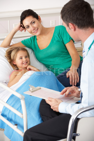 UK Accident and Emergency doctor with mother and child Stock photo © monkey_business