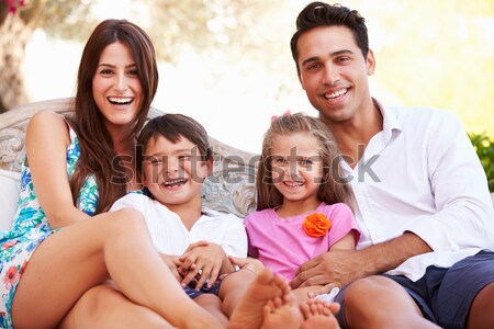 Foto stock: Família · relaxante · sofá · casa · menina · mulheres