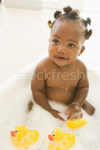 Foto stock: Bebê · sorridente · risonho · bebês · sabão