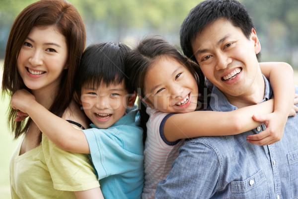 Portrait chinois famille détente parc ensemble [[stock_photo]] © monkey_business