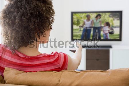 Para salon oglądanie telewizji uśmiechnięty kobieta człowiek Zdjęcia stock © monkey_business
