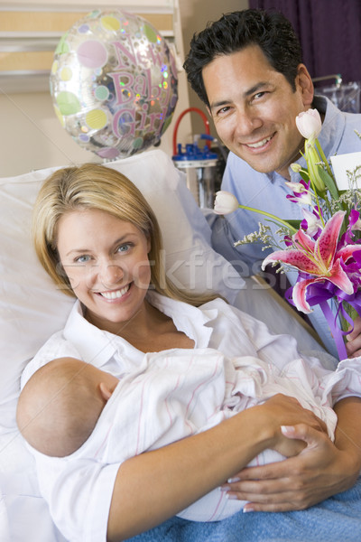 Stockfoto: Nieuwe · moeder · baby · echtgenoot · ziekenhuis · glimlachend