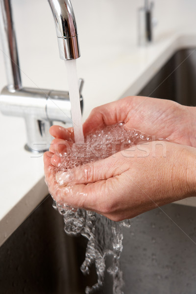 [[stock_photo]]: Femme · lavage · mains · eau