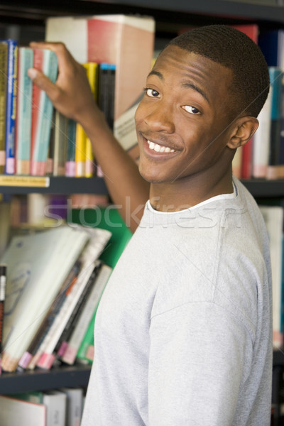 Foto stock: Masculino · biblioteca · livro · estudante · educação