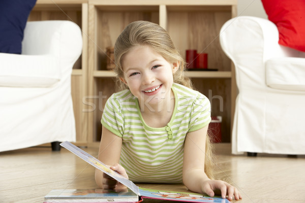 Stock fotó: Fiatal · lány · olvas · könyv · otthon · gyerekek · boldog