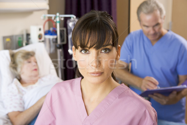 Stockfoto: Verpleegkundige · permanente · ziekenhuis · merkt · vrouwen