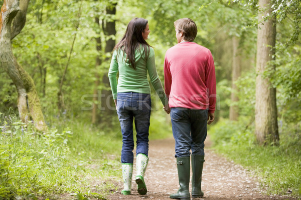 Stockfoto: Paar · holding · handen · man · gelukkig · bomen