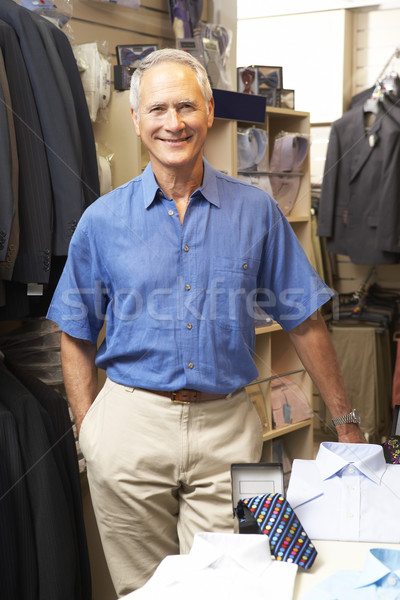 Stockfoto: Mannelijke · verkoop · assistent · kleding · store · gelukkig