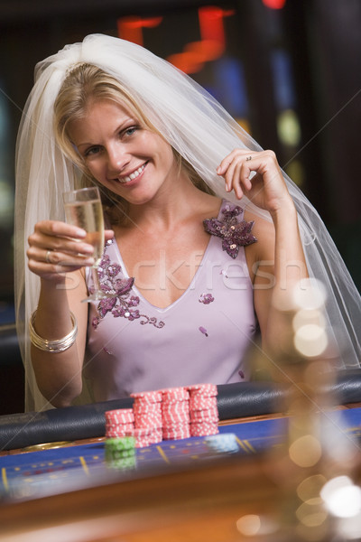 商業照片: 女子 · 享受 · 淋浴 · 賭場 · 飲用水