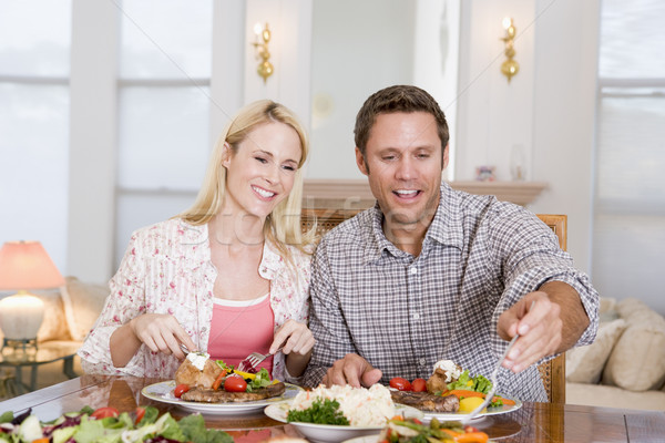 [[stock_photo]]: Couple · manger · ensemble · alimentaire · souriant · couleur