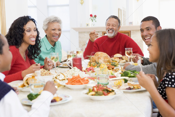 Familie alle zusammen Weihnachten Abendessen Tabelle Stock foto © monkey_business