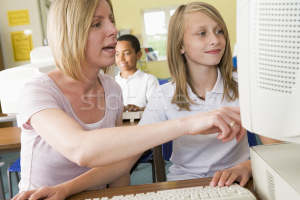 Lehrer Schülerin Studium Schule Computer Frau Stock foto © monkey_business