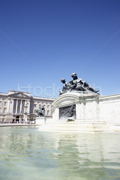 Kertek London Anglia szobor szín szökőkút Stock fotó © monkey_business